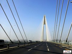 湖北二七长江大桥项目